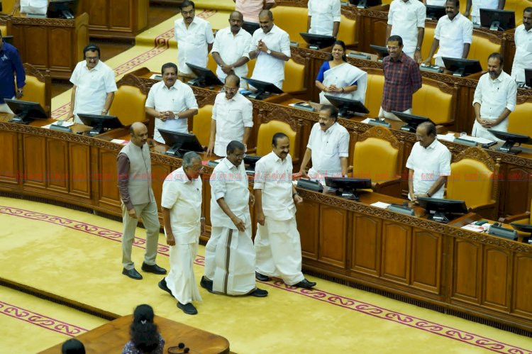 16 ാമത് കേരള നിയമസഭയുടെ സ്പീക്കറായി തിരുവഞ്ചൂർ രാധാകൃഷ്ണൻ തെരഞ്ഞെടുക്കപ്പെട്ടു 101 വോട്ടുകളോടെ തകർപ്പൻ വിജയം