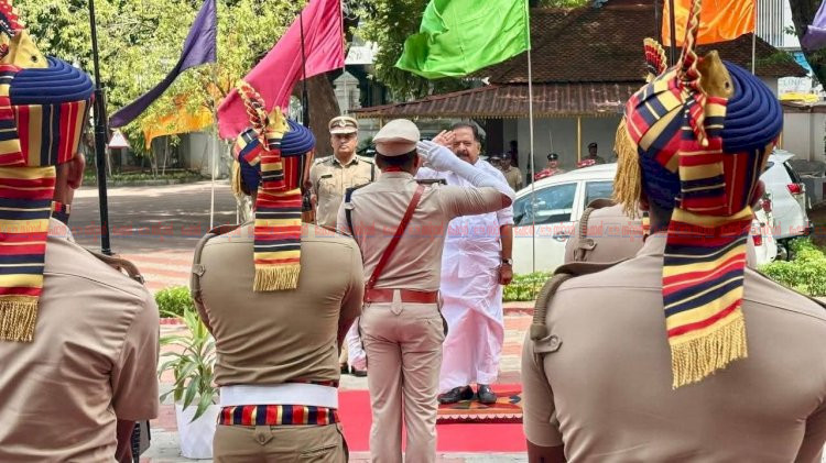 ലഹരിക്കെതിരെ ഓപ്പറേഷൻ തൂഫാൻ പോലീസ് സ്റ്റേഷനുകളിൽ പുതിയ മാറ്റങ്ങളുമായി ആഭ്യന്തരമന്ത്രി രമേശ് ചെന്നിത്തല