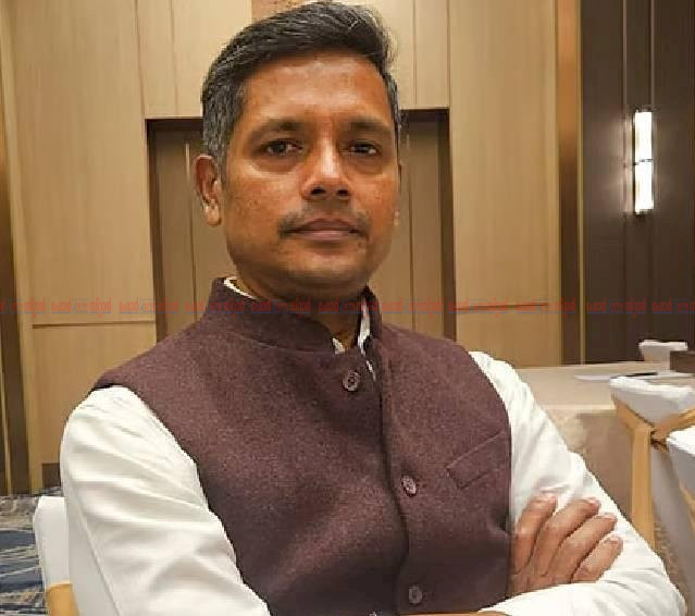 രത്തൻ യു. കേൽക്കറുടെ നിയമനം ഉപകാരസ്മരണ തിരഞ്ഞെടുപ്പ് വിശ്വാസ്യത തകർന്നെന്ന് സിപിഎം