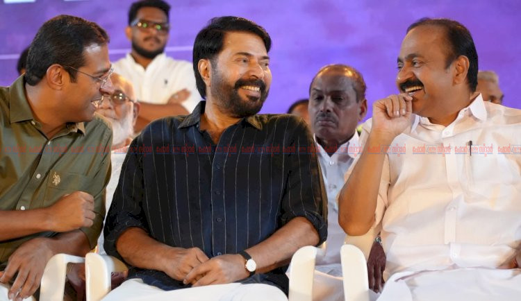 മുഖ്യമന്ത്രി പദവി എളുപ്പമല്ല സതീശന്റേത് വലിയ ഉത്തരവാദിത്തം മമ്മൂട്ടി, ഖജനാവ് ജനങ്ങളുടേതെന്ന് വി.ഡി. സതീശൻ