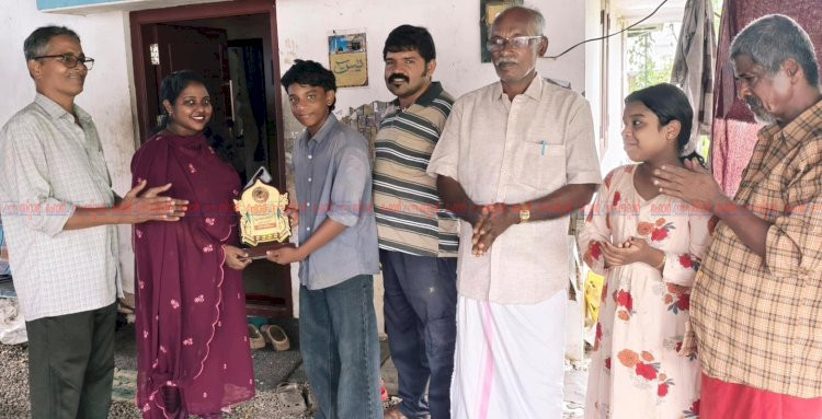 മൂവാറ്റുപുഴയിൽ എസ്.എസ്.എൽ.സി പ്രതിഭകളെ അനുമോദിച്ച് സി.പി.ഐ പുളിഞ്ചോട് ബ്രാഞ്ച്