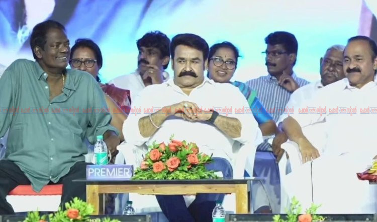 ജനം തെരുവിലിറങ്ങിയത് അതുകൊണ്ടാണ്, അദ്ദേഹം നെഹ്‌റുവിയൻ സോഷ്യലിസ്റ്റ് വി.ഡി. സതീശനെ വാനോളം പുകഴ്ത്തി മോഹൻലാൽ
