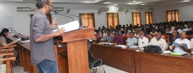 സ്ഥാനാർഥികളുടെ തെരഞ്ഞെടുപ്പ് ചെലവ് പത്രിക ഏജന്റുമാർക്ക് പരിശീലനം നൽകി കണക്കുകളിൽ വീഴ്ച വരുത്തിയാൽ കടുത്ത നടപടി