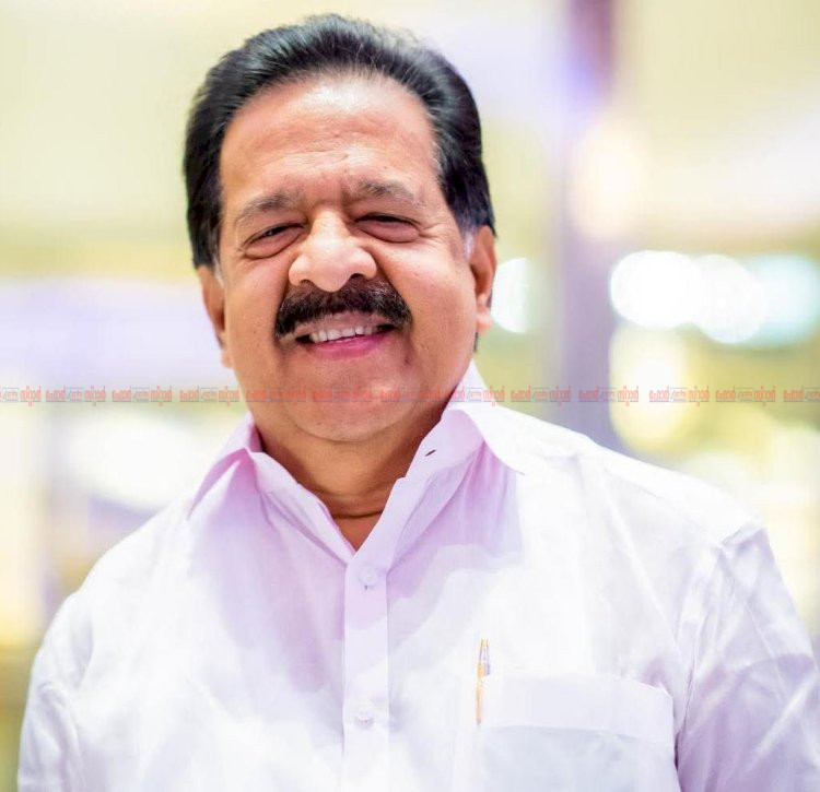 പിണറായിയുടെ വീട്ടിലെ ഇ.ഡി റെയ്ഡ്: വിവരമൊന്നും ലഭിച്ചില്ല, തിരുവനന്തപുരത്ത് നടന്നത് ആസൂത്രിത അക്രമം ഇ.ഡി ഉദ്യോഗസ്ഥരെ ആക്രമിച്ചത് അംഗീകരിക്കില്ല, കടുത്ത നടപടിയുണ്ടാകും രമേശ് ചെന്നിത്തല