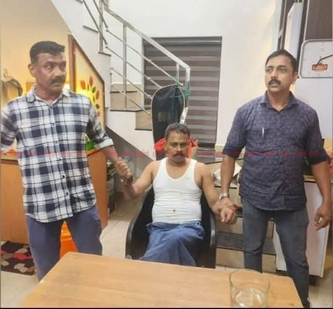 ചേർത്തല ഡിവൈഎസ്പി വിജിലൻസ് കസ്റ്റഡിയിൽ 50,000 രൂപ കൈക്കൂലി വാങ്ങുന്നതിനിടെ അറസ്റ്റ്