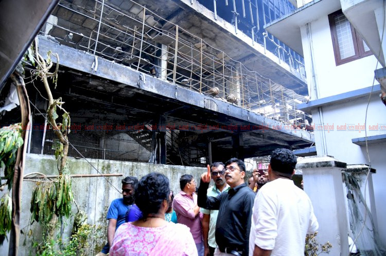 കായംകുളം തീപിടുത്തം നാശനഷ്ടം അടിയന്തരമായി കണക്കാക്കാൻ മന്ത്രി എം. ലിജുവിന്റെ നിർദ്ദേശം