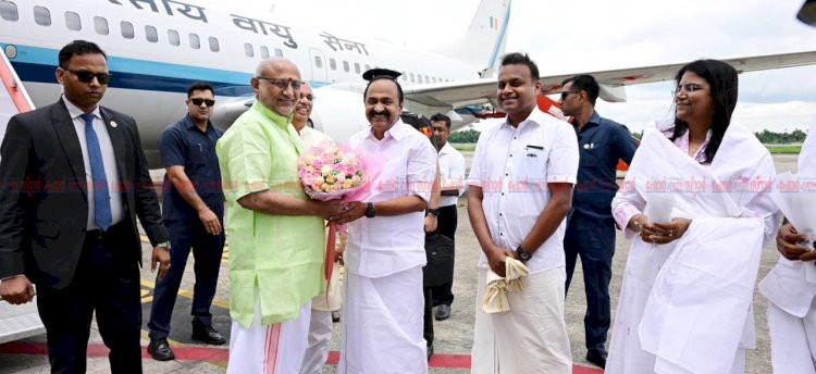 ഉപരാഷ്ട്രപതി സി.പി. രാധാകൃഷ്ണൻ കേരളത്തിലെത്തി മുഖ്യമന്ത്രി വി.ഡി. സതീശനും ഗവർണറും ചേർന്ന് സ്വീകരിച്ചു