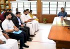 പമ്പുകളിൽ ഇന്ധനക്ഷാമമില്ല, കുപ്പികളിൽ പെട്രോളും ഡീസലും തരില്ല കടുത്ത നിയന്ത്രണങ്ങളുമായി കളക്ടർ ജി പ്രിയങ്ക