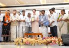 ​വികാസ് വിഷൻ രാജ്യത്തിന് മാതൃക നിലമ്പൂരിലെ ഗോത്രവിഭാഗം വിദ്യാർത്ഥികളെ ആദരിച്ച് പ്രിയങ്ക ഗാന്ധി