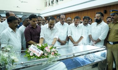 ​സലിം കുമാറിന്റെ വേർപാട് വ്യക്തിപരമായ നഷ്ടം, തനിക്ക് സഹോദരതുല്യനായിരുന്നു മുഖ്യമന്ത്രി വി.ഡി സതീശൻ