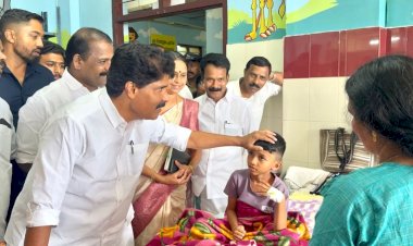 വയനാട്ടിൽ സ്കൂൾ കുട്ടികൾക്ക് ഭക്ഷ്യവിഷബാധ: മന്ത്രി ടി. സിദ്ധിഖ് ആശുപത്രിയിലെത്തി കർശന നിരീക്ഷണത്തിന് അടിയന്തര നിർദ്ദേശം