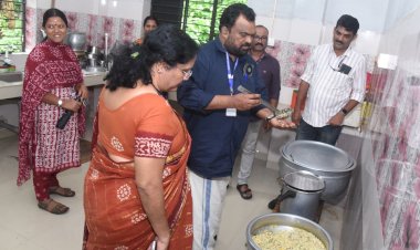 ഭക്ഷ്യ കമ്മീഷൻ ആദിവാസി കോളനികളിലും സ്കൂളിലും സന്ദർശനം നടത്തി ഭക്ഷ്യസുരക്ഷ ഉറപ്പാക്കാൻ കർശന നിർദ്ദേശം