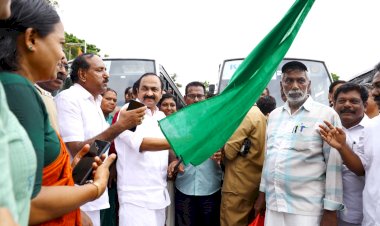 ആലുവ പറവൂർ റൂട്ടിൽ പുതുതായി അനുവദിച്ച കെഎസ്ആർടിസി ബസുകൾ മുഖ്യമന്ത്രി വി ഡി സതീശൻ ഫ്ലാഗ് ഓഫ് ചെയ്തു