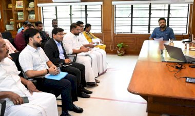 പമ്പുകളിൽ ഇന്ധനക്ഷാമമില്ല, കുപ്പികളിൽ പെട്രോളും ഡീസലും തരില്ല കടുത്ത നിയന്ത്രണങ്ങളുമായി കളക്ടർ ജി പ്രിയങ്ക