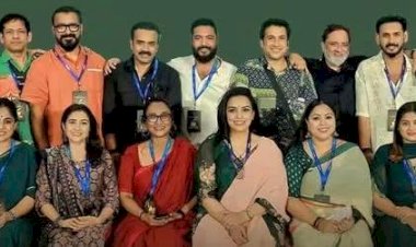 താരസംഘടനയിൽ കൂട്ടരാജി ശ്വേത മേനോനും ഭരണസമിതിയും രാജിവെച്ചു, അംഗത്വവും ഉപേക്ഷിച്ച് ശ്വേത