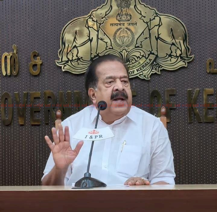ഓപ്പറേഷൻ തൂഫാൻ കേരളത്തിൽ 60 ലക്ഷത്തിന്റെ മയക്കുമരുന്ന് പിടികൂടി; പോലീസിനൊപ്പം മമ്മൂട്ടിയുടെ ലഹരിവിരുദ്ധ സംഘവും