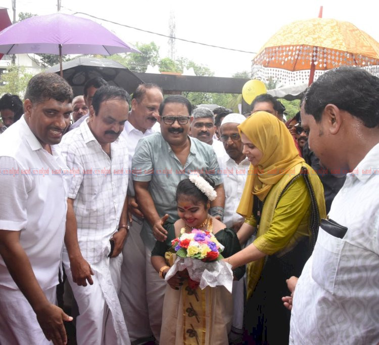 ​ബഡ്‌സ് സ്‌കൂൾ ജീവനക്കാർക്ക് ഇൻഷുറൻസ് 50 സ്കൂളുകൾ മാതൃകാ സ്കൂളുകളാക്കും മന്ത്രി കെ.എം.ഷാജി