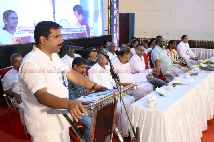 മത്സ്യത്തൊഴിലാളികളുടെ മക്കൾക്കായി പ്രത്യേക പദ്ധതികൾ ഫിഷറീസ് സ്കൂളുകളിൽ ഇംഗ്ലീഷ് മീഡിയം ആരംഭിക്കുമെന്ന് മന്ത്രി വി.ഇ അബ്ദുള്‍ ഗഫൂര്‍