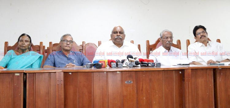 വയോജന കമ്മീഷൻ ഇനി ജയിലുകളിലേക്ക് തടവുകാരുടെ പരാതികൾ നേരിട്ട് കേൾക്കും