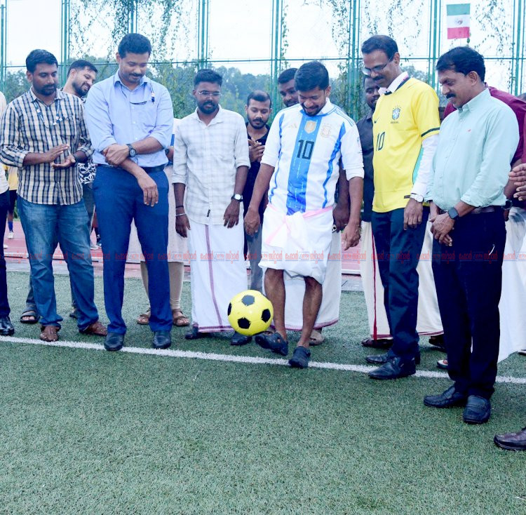 വേൾഡ് കപ്പ് ആവേശവുമായി ട്രൈയോണ്ട 2026 ഫാൻസ് ഷോയും പ്രദർശന മത്സരവും മന്ത്രി ഒ. ജെ. ജനീഷ് ഉദ്ഘാടനം ചെയ്തു