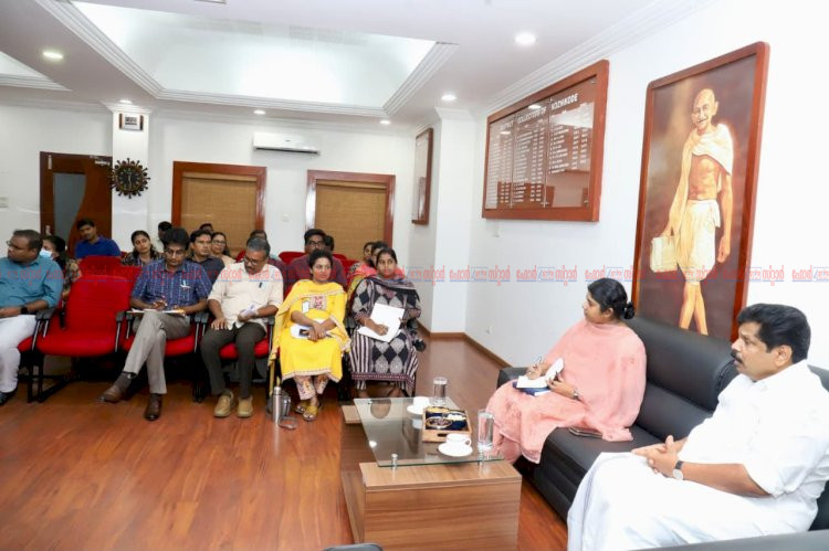 നിപ പ്രതിരോധം ഊർജ്ജിതം;മന്ത്രി എ.പി. അനിൽകുമാറിന്റെ നേതൃത്വത്തിൽ അടിയന്തര അവലോകന യോഗം ചേർന്നു