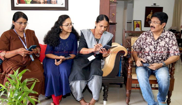 സെൻസസ് 2027 തിരുവനന്തപുരത്ത് സെൽഫ് എന്യൂമറേഷന് തുടക്കം ജോർജ് ഓണക്കൂർ, ജി. വേണുഗോപാൽ ഉൾപ്പെടെയുള്ളവർ പങ്കാളികളായി