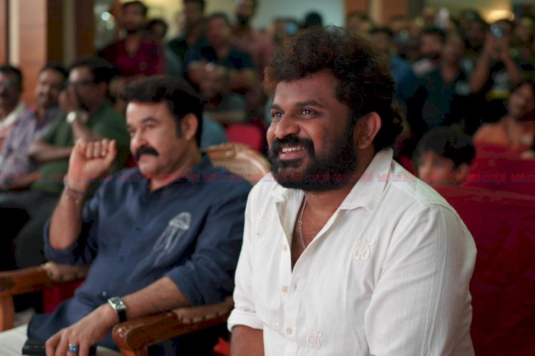​മോഹൻലാൽ മീരാ ജാസ്മിൻ കൂട്ടുകെട്ടിൽ ഒരുങ്ങുന്ന അതിമനോഹരം തൊണ്ണൂറ് ദിവസത്തെ ഷെഡ്യൂൾ പൂർത്തിയായി