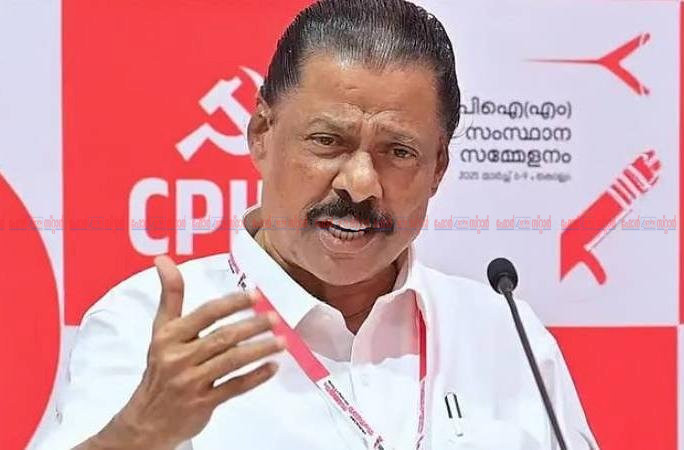 മദ്യനികുതി ഇളവ് അഴിമതി മറയ്ക്കാൻ മുഖ്യമന്ത്രി കള്ളപ്രചാരണം നടത്തുന്നുവെന്ന് എം.വി ഗോവിന്ദൻ