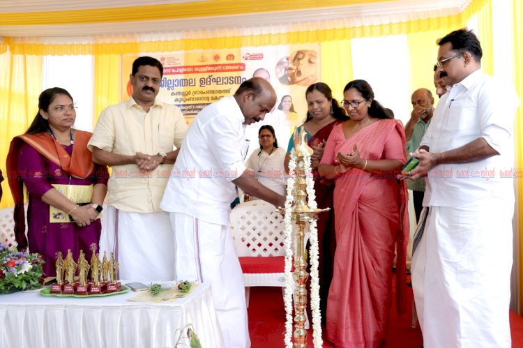 ​കുഞ്ഞുങ്ങൾക്ക് പോളിയോ തുള്ളിമരുന്ന് നൽകി മന്ത്രി എം. ലിജു; ആലപ്പുഴയിൽ 96,972 കുട്ടികൾക്ക് പ്രതിരോധം