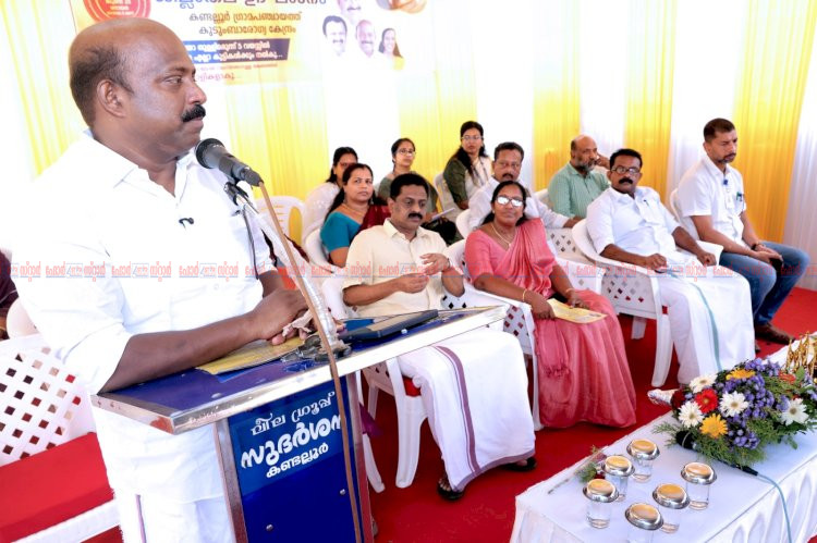 ​കുഞ്ഞുങ്ങൾക്ക് പോളിയോ തുള്ളിമരുന്ന് നൽകി മന്ത്രി എം. ലിജു; ആലപ്പുഴയിൽ 96,972 കുട്ടികൾക്ക് പ്രതിരോധം