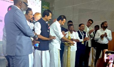 കേരള ജ്വല്ലറി ഇന്റർനാഷണൽ ഫെയറിന് അങ്കമാലിയിൽ തുടക്കം സ്വർണ്ണ വിപണിയിൽ കേരളം മുന്നിലെന്ന് മന്ത്രി പി. സി. വിഷ്ണുനാഥ്