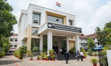​ക്യാൻസർ ചികിത്സാ ക്ലെയിം വെട്ടിക്കുറച്ചു ഇൻഷുറൻസ് കമ്പനിക്ക് തിരിച്ചടി ഒന്നര ലക്ഷം രൂപ നഷ്ടപരിഹാരം നൽകാൻ ഉത്തരവ്