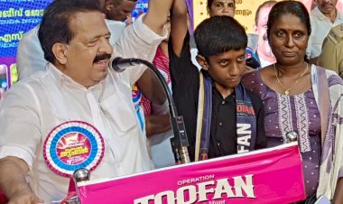 ശ്രവണസഹായി ലഭ്യമാക്കാൻ ഇടപെട്ട മന്ത്രിയെ നേരിൽക്കണ്ട് അഭിനന്ദ് ഹൃദയസ്പർശിയായ കൂടിക്കാഴ്ച