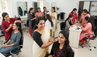 തൊഴിൽ സ്വയം നേടാം വനിതകൾക്കായി സൗജന്യ ബ്യൂട്ടീഷ്യൻ പരിശീലനം