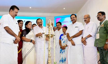 സ്ത്രീകളെ സ്വയംപര്യാപ്തരാക്കുക സർക്കാരിന്റെ പ്രധാന ലക്ഷ്യം മുഖ്യമന്ത്രി വി. ഡി. സതീശൻ