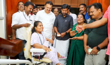 മ്യൂസിയം ഭിന്നശേഷി സൗഹൃദമാകുന്നു റാമ്പും സ്റ്റെയർ ലിഫ്റ്റും ഉദ്ഘാടനം ചെയ്തു മന്ത്രി ഒ.ജെ ജനീഷ്