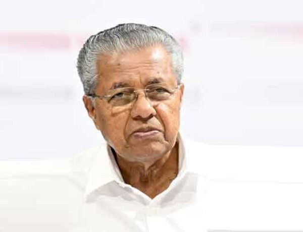 പൊതിച്ചോറ് വിതരണം തടഞ്ഞ സർക്കാർ നടപടിക്കെതിരെ പിണറായി വിജയൻ