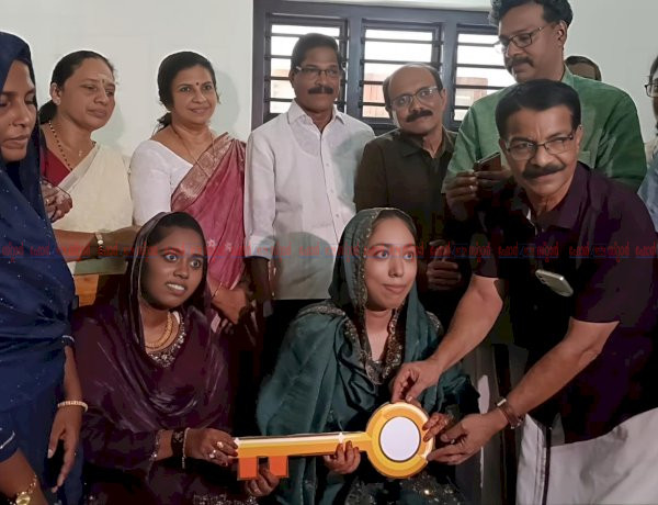 വാടക വീടുകൾക്ക് വിട ഫിദ ഫാത്തിമയും ആയിശ ഹുദയും ഇനി എസ്.എസ്.കെയുടെ സ്നേഹവീട്ടിൽ