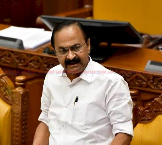 വിഴിഞ്ഞം ഓഹരി കൈമാറ്റം അദാനി ഗ്രൂപ്പിനെ അതൃപ്തി അറിയിച്ച് മുഖ്യമന്ത്രി കൺസഷൻ കരാർ ലംഘിച്ചെന്ന് ആക്ഷേപം