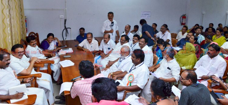 വയനാടിന് താങ്ങായി കായകൽപ്പം ഒരു ഡസനിലേറെ പദ്ധതികളുമായി സമഗ്ര ഹെൽത്ത് പാക്കേജ് പ്രഖ്യാപിച്ച് മന്ത്രി കെ. മുരളീധരൻ