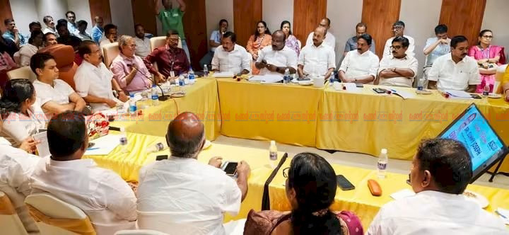 കേരളത്തിന്റെ പവർഹൗസുകളിലെ പ്രതിസന്ധി പരിഹരിക്കാൻ ജനപ്രതിനിധികളും ഉദ്യോഗസ്ഥരും ഒന്നിക്കണം; കൊച്ചിയിൽ അടിയന്തര യോഗവുമായി മന്ത്രി സണ്ണി ജോസഫ്