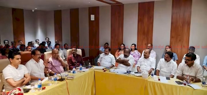 കേരളത്തിന്റെ പവർഹൗസുകളിലെ പ്രതിസന്ധി പരിഹരിക്കാൻ ജനപ്രതിനിധികളും ഉദ്യോഗസ്ഥരും ഒന്നിക്കണം; കൊച്ചിയിൽ അടിയന്തര യോഗവുമായി മന്ത്രി സണ്ണി ജോസഫ്