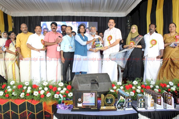 ആതവനാട് സ്കൂളിന് ഇനി പുത്തൻ മുഖം 3.90 കോടിയുടെ പുതിയ അക്കാദമിക് ബ്ലോക്ക് മന്ത്രി എൻ. ഷംസുദ്ദീൻ ഉദ്ഘാടനം ചെയ്തു