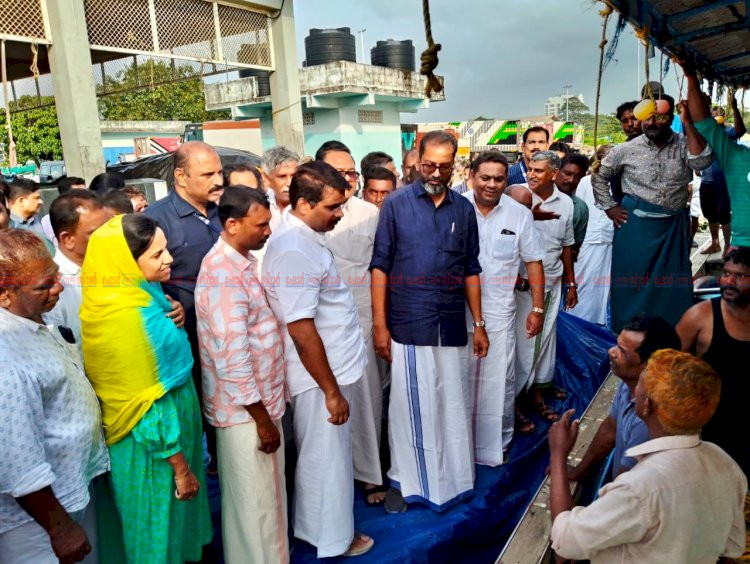​ഹാർബർ വികസനവും മത്സ്യത്തൊഴിലാളികളുടെ സുരക്ഷയും ഉറപ്പാക്കും മന്ത്രി വി.ഇ അബ്ദുൽ ഗഫൂർ