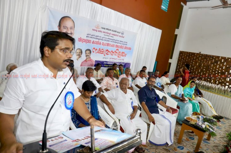 മത്സ്യത്തൊഴിലാളി മക്കള്‍ക്ക് പുരസ്‌കാരം ഇന്‍ഷുറന്‍സ് തുക വര്‍ധിപ്പിക്കുമെന്ന് മന്ത്രി വി.ഇ. അബ്ദുല്‍ ഗഫൂര്‍
