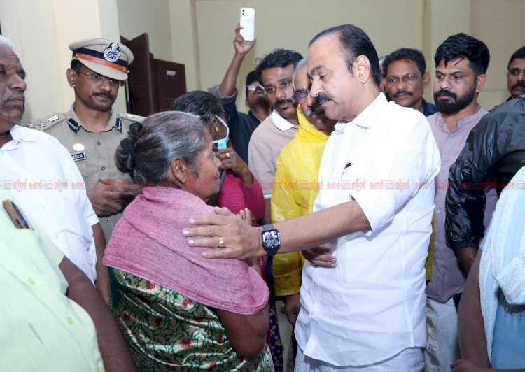 കള്ളാടി ദുരന്തം മുഖ്യമന്ത്രി വി.ഡി. സതീശൻ ദുരന്തമേഖല സന്ദർശിച്ചു
