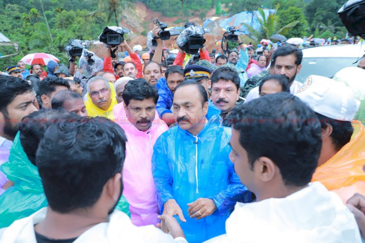 കള്ളാടി ദുരന്തം മുഖ്യമന്ത്രി വി.ഡി. സതീശൻ ദുരന്തമേഖല സന്ദർശിച്ചു