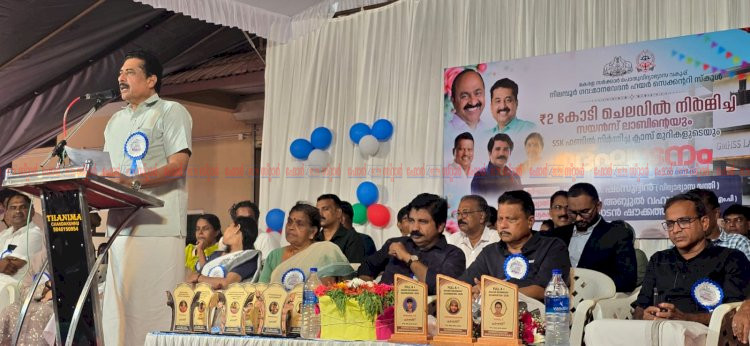 നിലമ്പൂർ മാനവേദൻ സ്കൂളിൽ പുതിയ ലബോറട്ടറി ബ്ലോക്കും ക്ലാസ് മുറികളും ഉദ്ഘാടനം ചെയ്തു എൻ. ഷംസുദ്ദീൻ