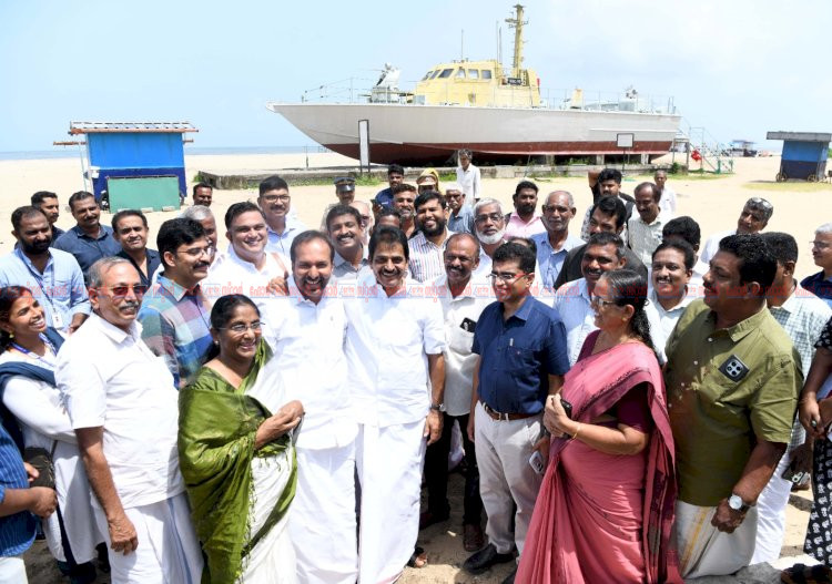 ഗ്ലോബൽ വാട്ടർ വണ്ടർലാൻഡ് പദ്ധതി സെപ്റ്റംബറിൽ പൂർത്തിയാക്കും കെ.സി വേണുഗോപാൽ എം.പിയും മന്ത്രി പി.സി വിഷ്ണുനാഥും സ്ഥലം സന്ദർശിച്ചു