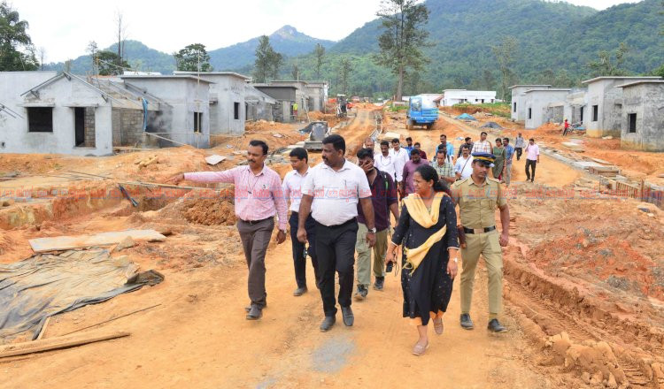 കള്ളാടി മണ്ണിടിച്ചിൽ മേഖല വിദഗ്ധ സമിതി സന്ദർശിച്ചു
